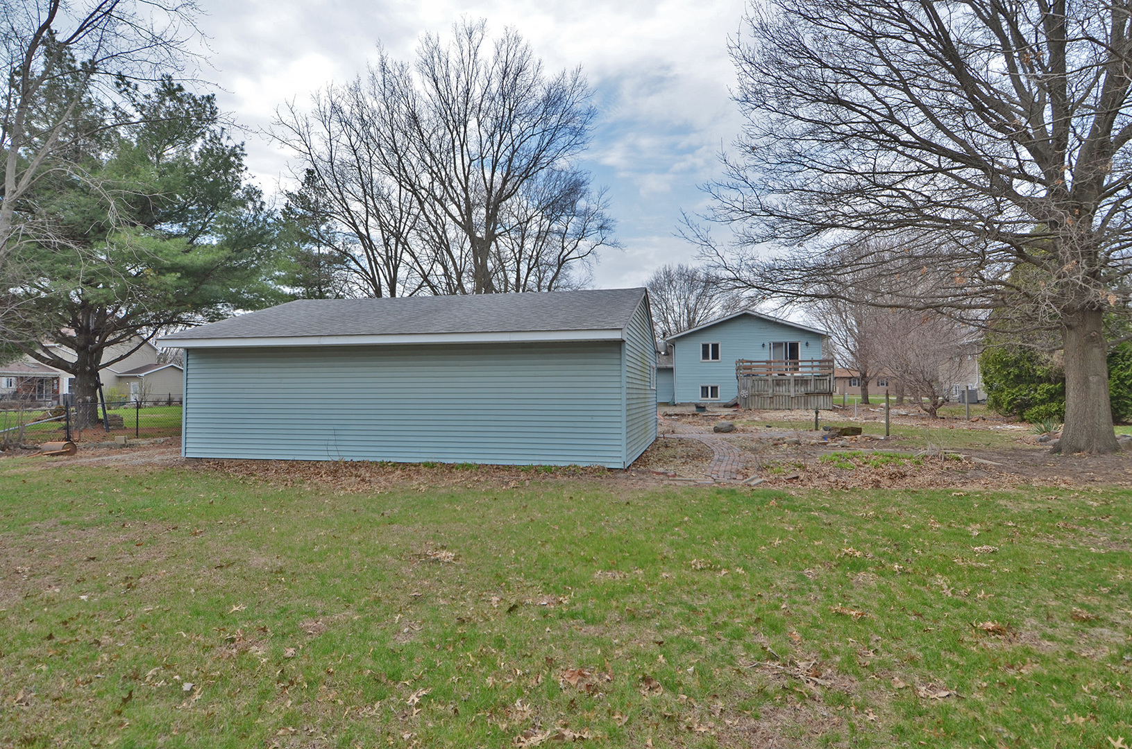 311 S Otter Creek Road, Streator, IL 61364