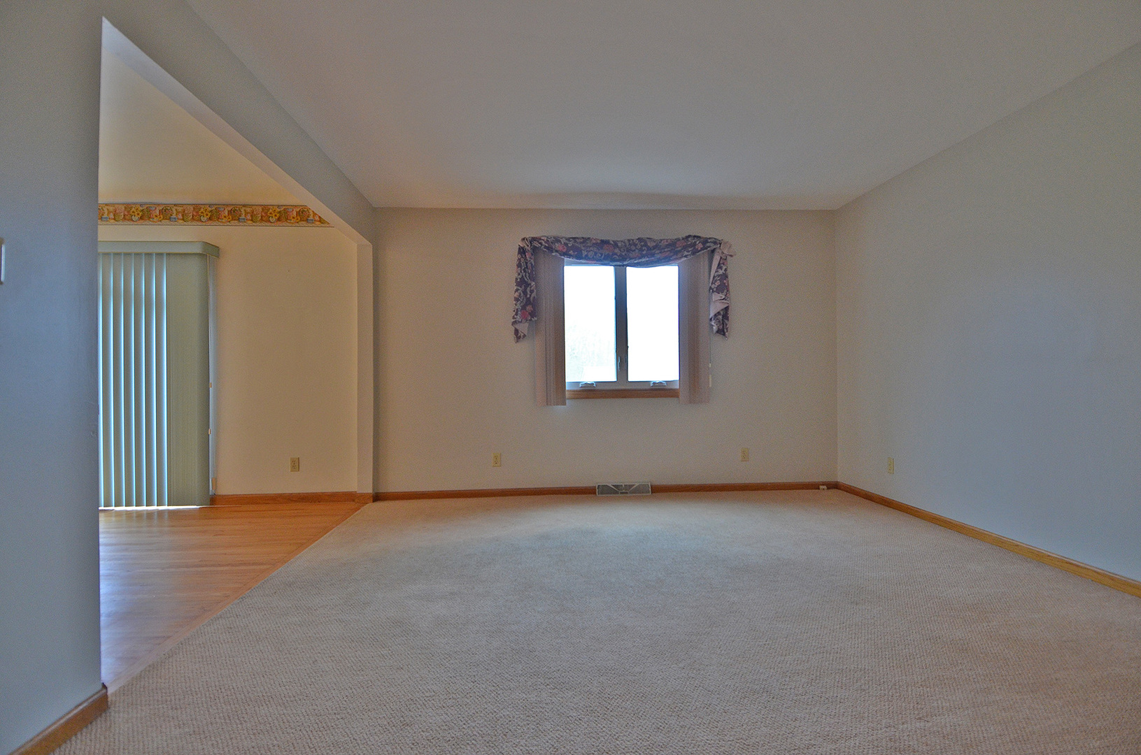 311 S Otter Creek Road, Streator, IL 61364