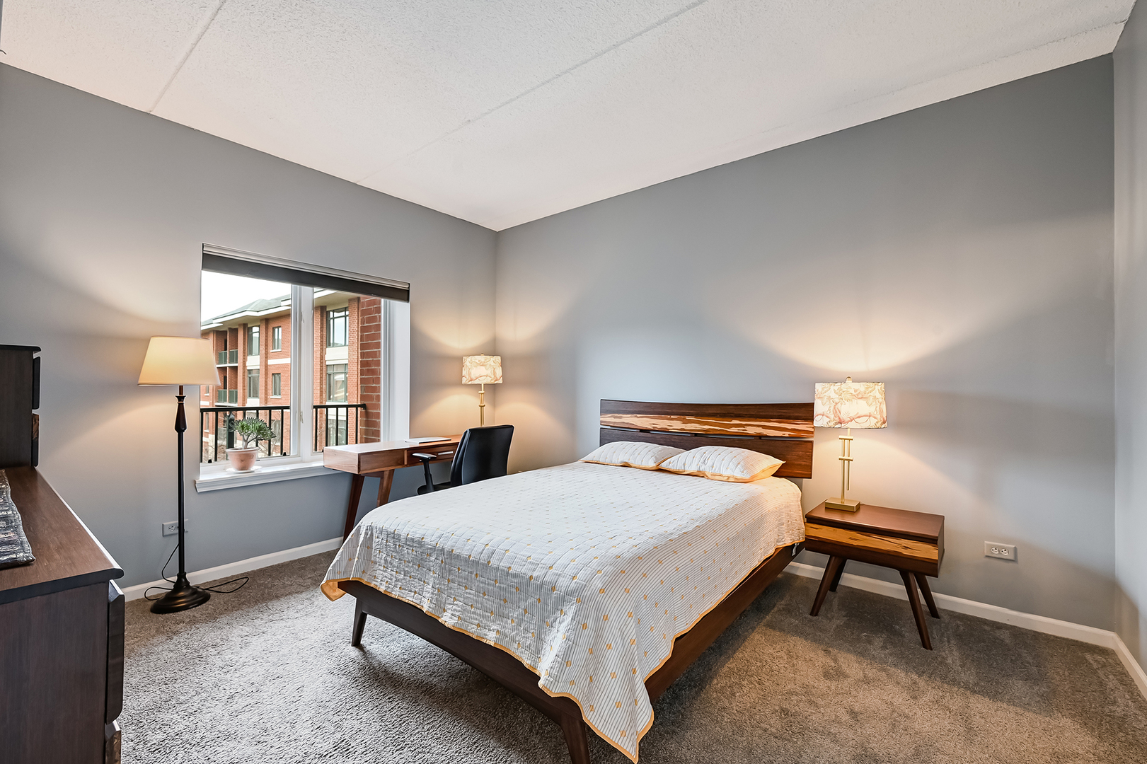 855 E 22nd Street #318, Lombard, IL 60148