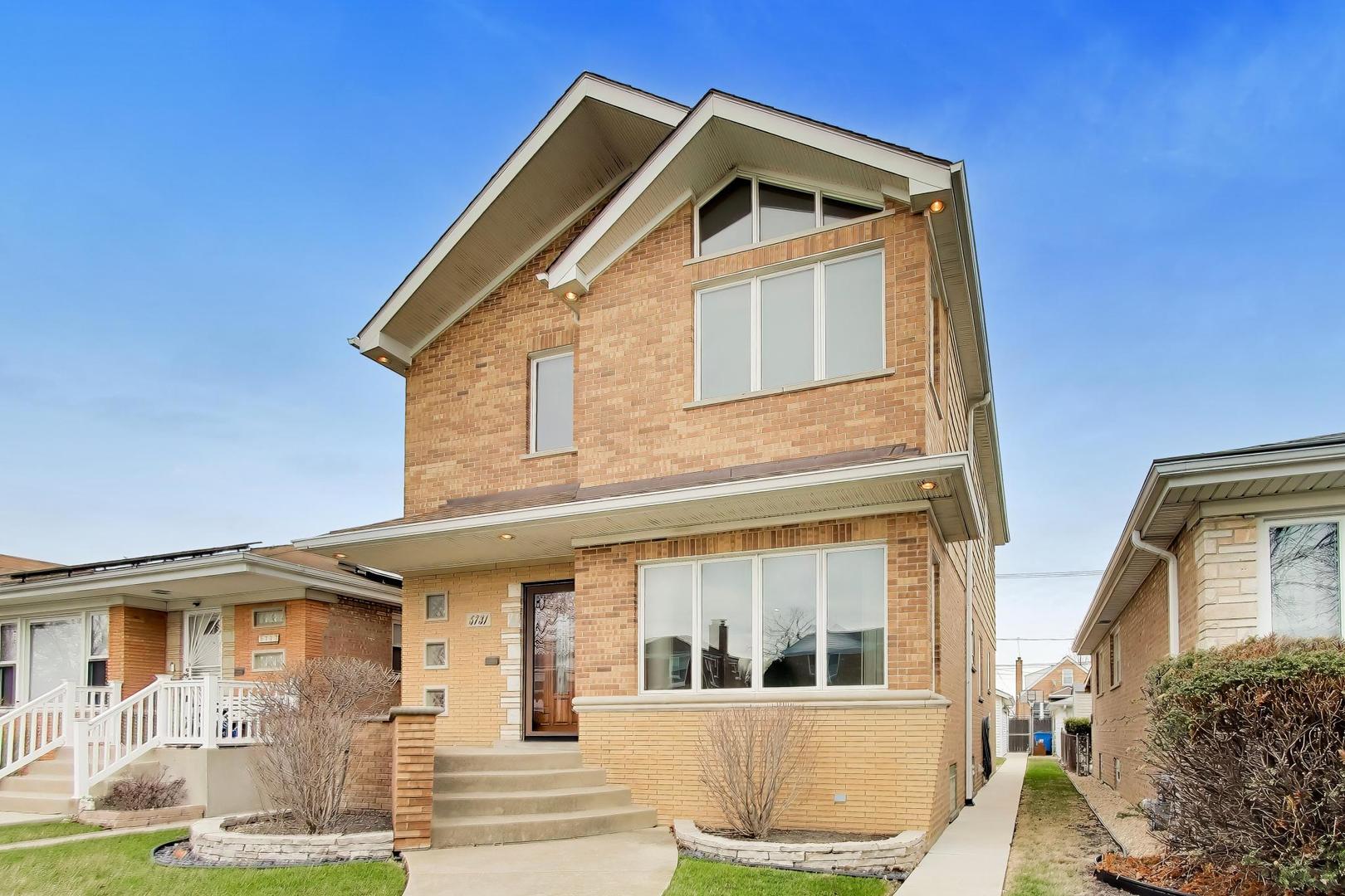 5731 S Newland Avenue, Chicago, IL 60638