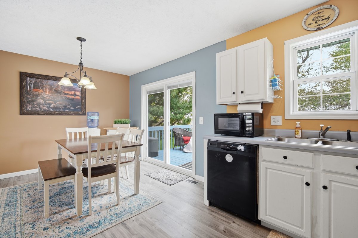 3 Kimberly Court, Danvers, IL 61732