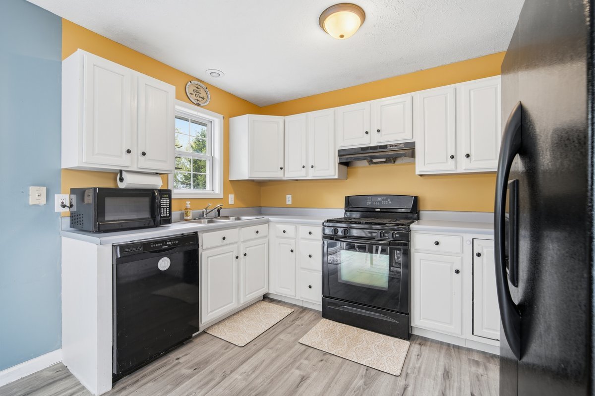 3 Kimberly Court, Danvers, IL 61732