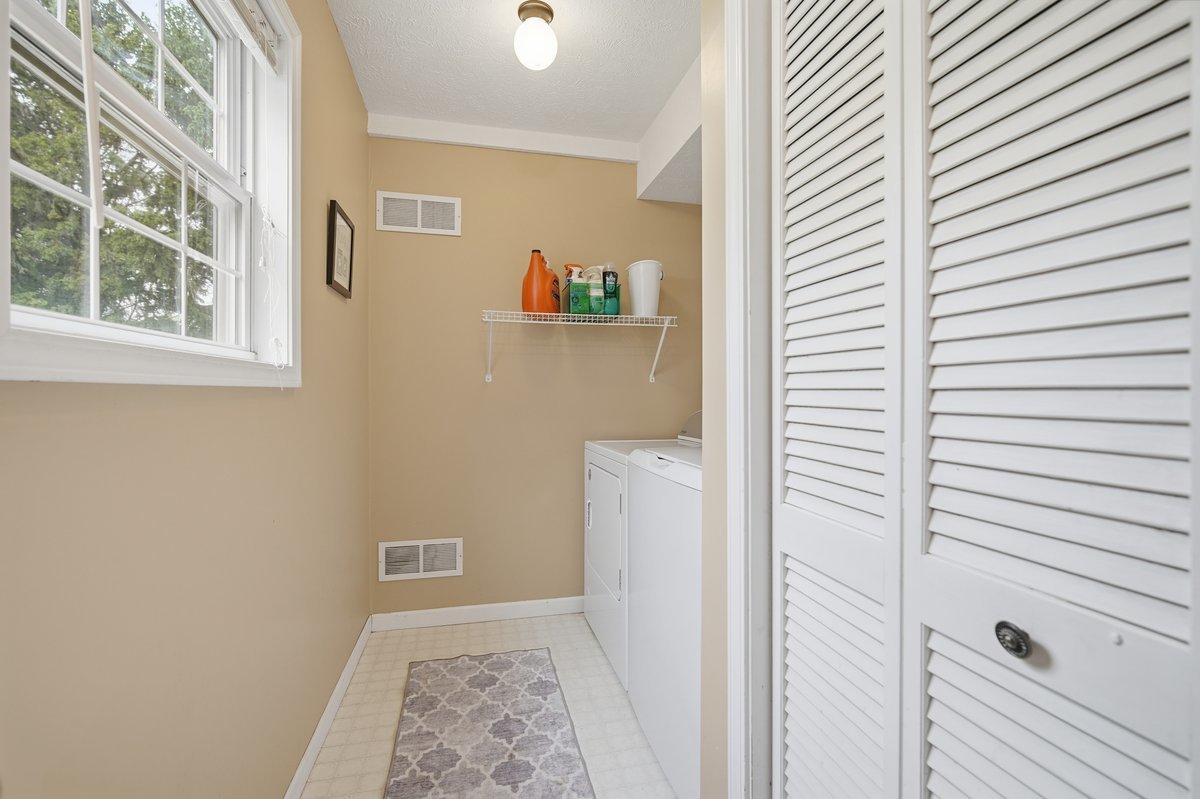 3 Kimberly Court, Danvers, IL 61732
