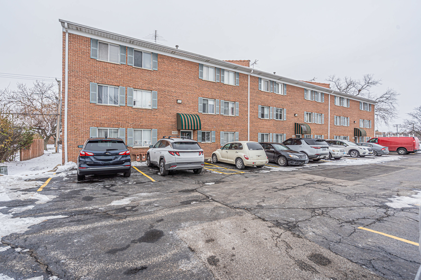 10347 Dearlove Road #302, Glenview, IL 60025