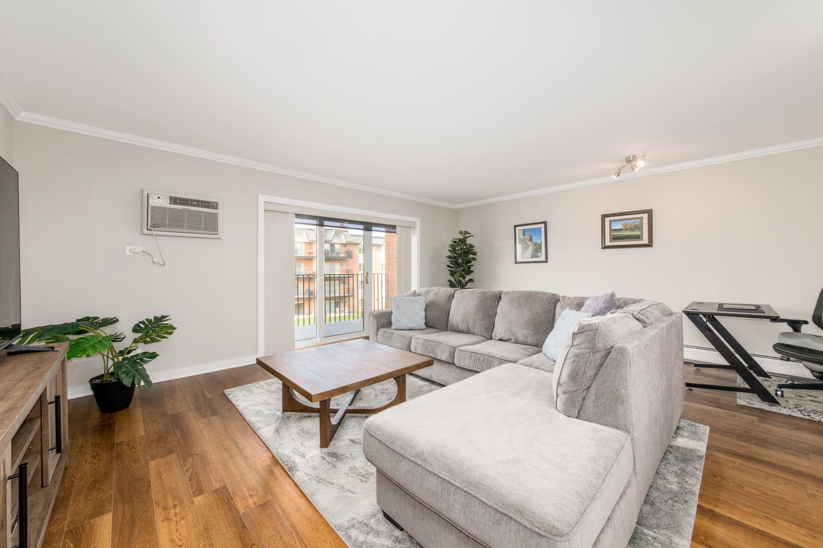 4225 Saratoga Avenue #311B, Downers Grove, IL 60515