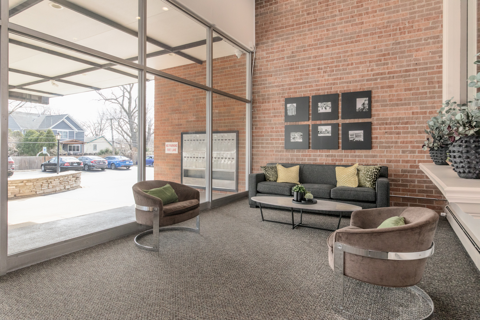 4225 Saratoga Avenue #311B, Downers Grove, IL 60515