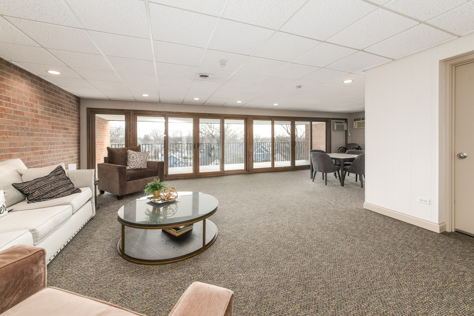 4225 Saratoga Avenue #311B, Downers Grove, IL 60515