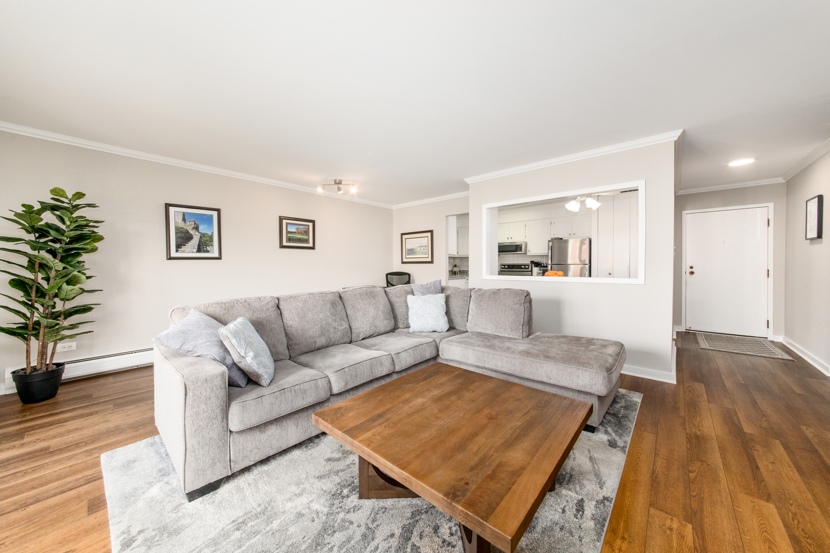 4225 Saratoga Avenue #311B, Downers Grove, IL 60515