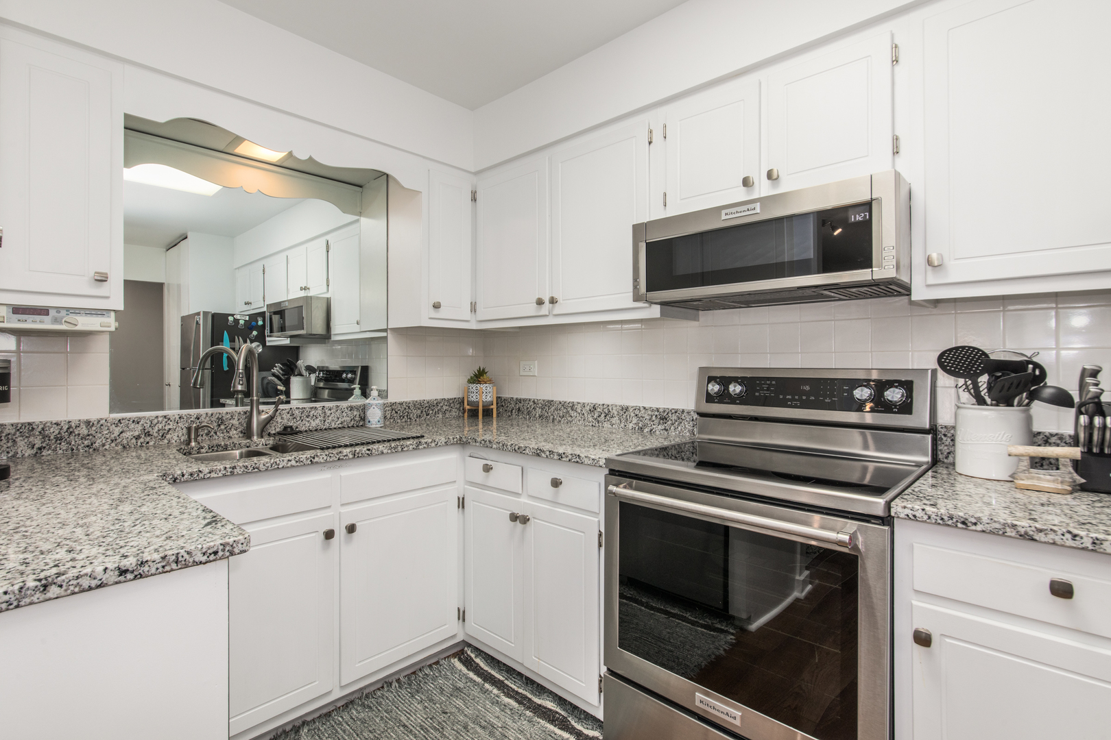 4225 Saratoga Avenue #311B, Downers Grove, IL 60515