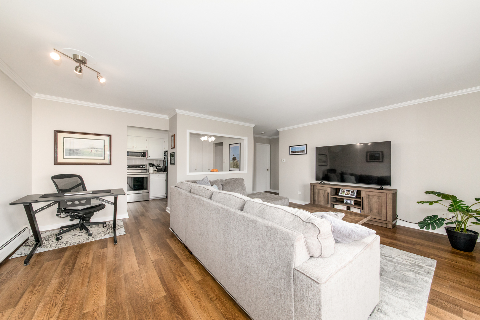 4225 Saratoga Avenue #311B, Downers Grove, IL 60515