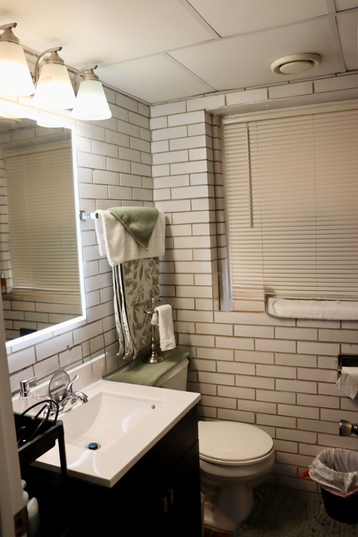 17112 Whittier Avenue, Hazel Crest, IL 60429