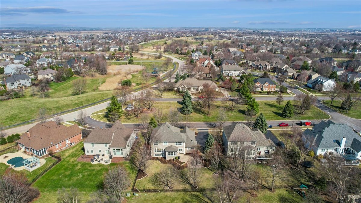 39W553 Sheldon Lane, Geneva, IL 60134