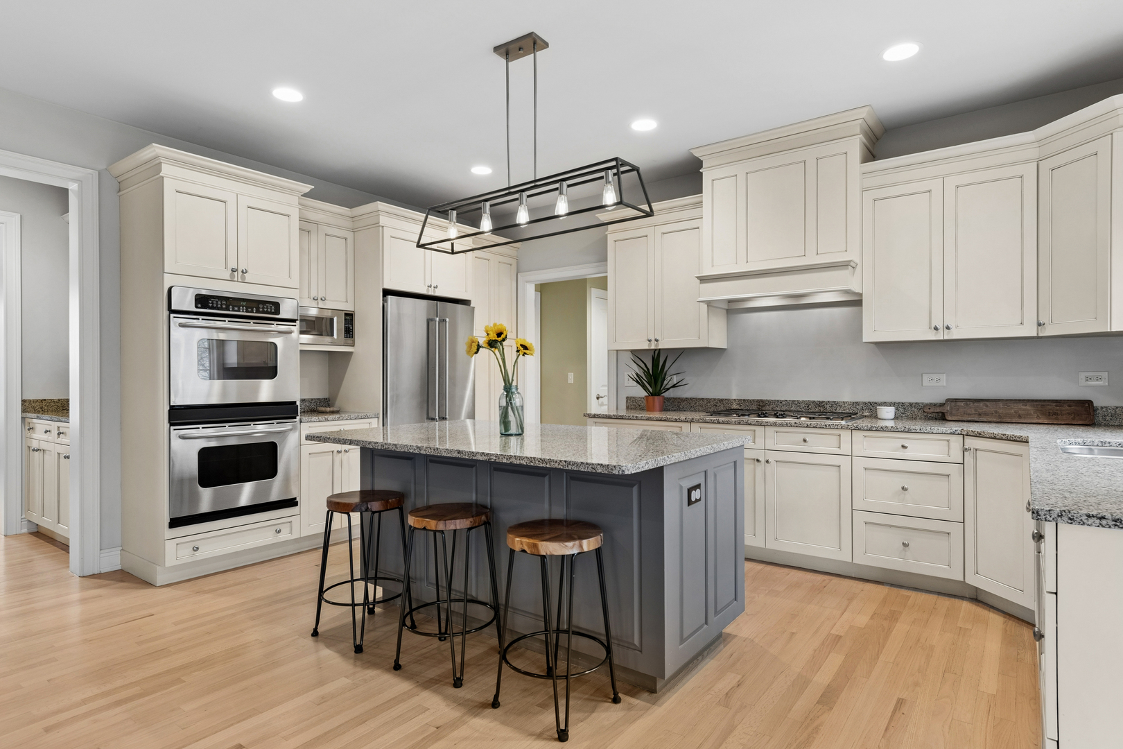 39W553 Sheldon Lane, Geneva, IL 60134