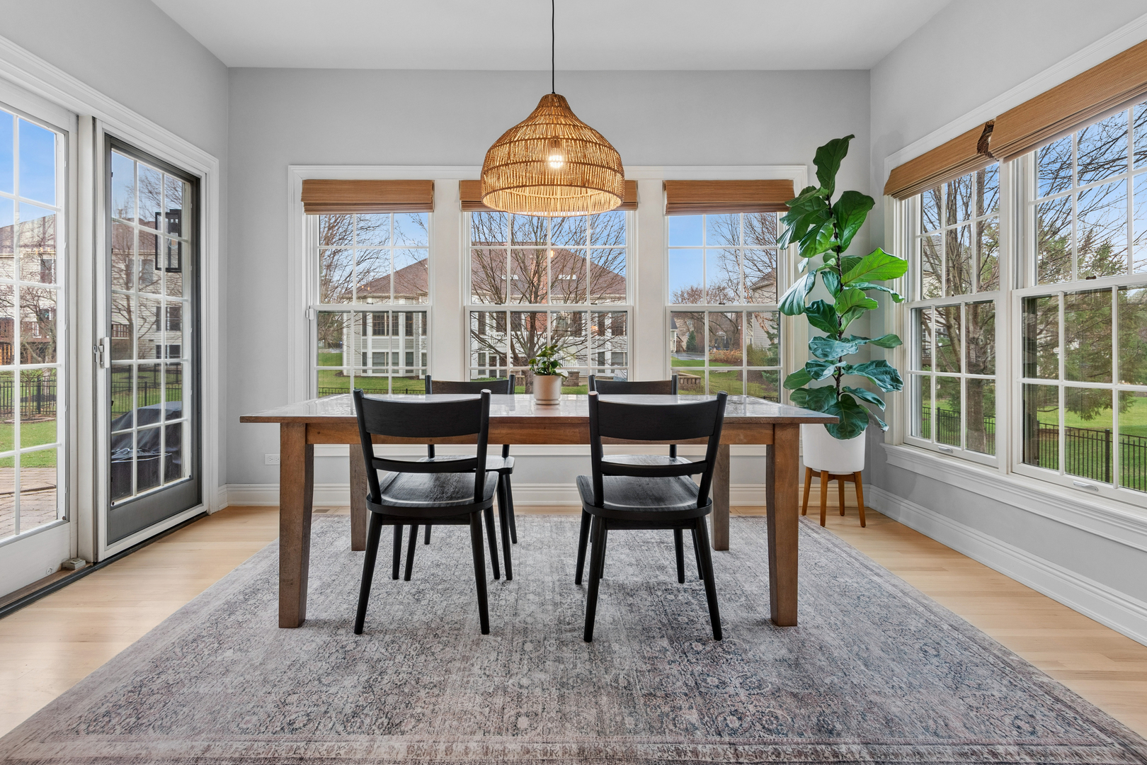 39W553 Sheldon Lane, Geneva, IL 60134