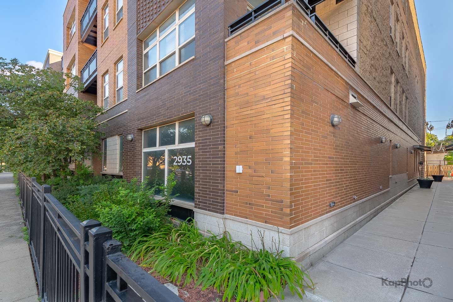 2935 N Clybourn Avenue #301, Chicago, IL 60618