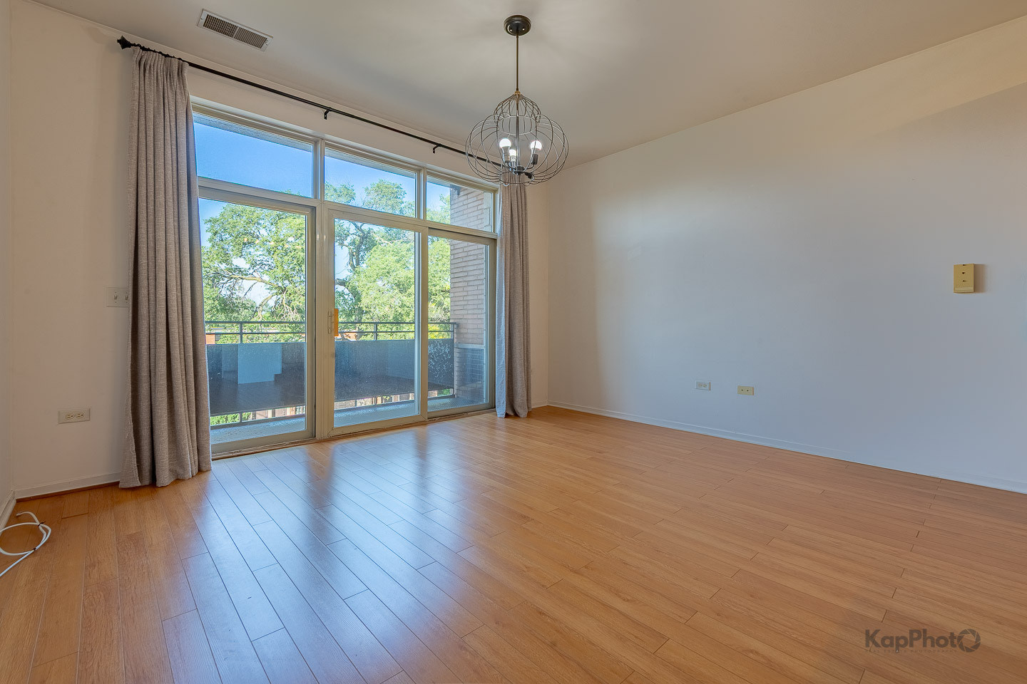 2935 N Clybourn Avenue #301, Chicago, IL 60618