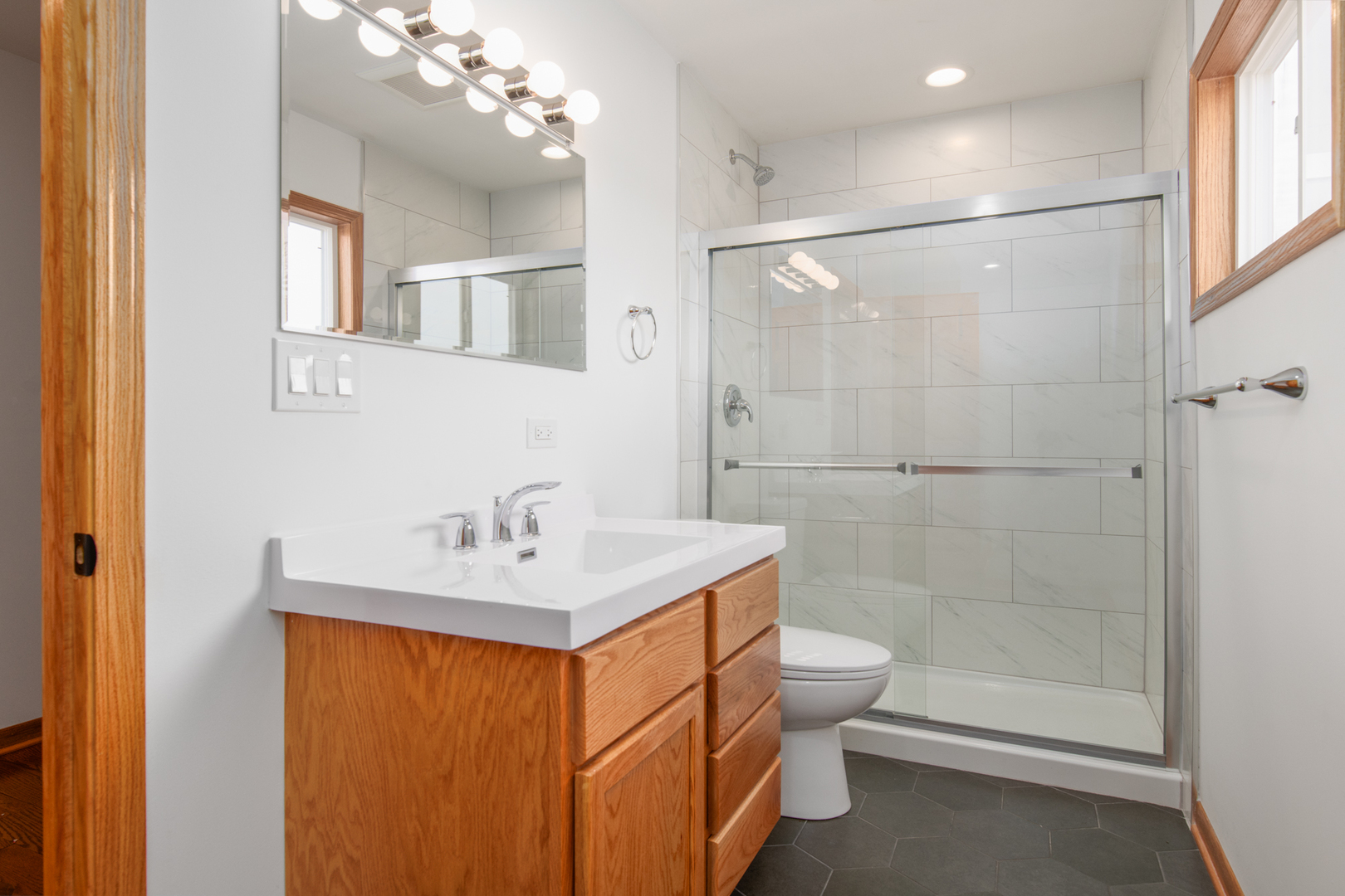 39763 N Rena Avenue, Antioch, IL 60002