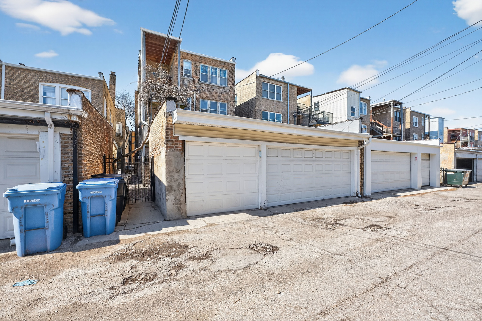 6117 N Washtenaw Avenue, Chicago, IL 60659