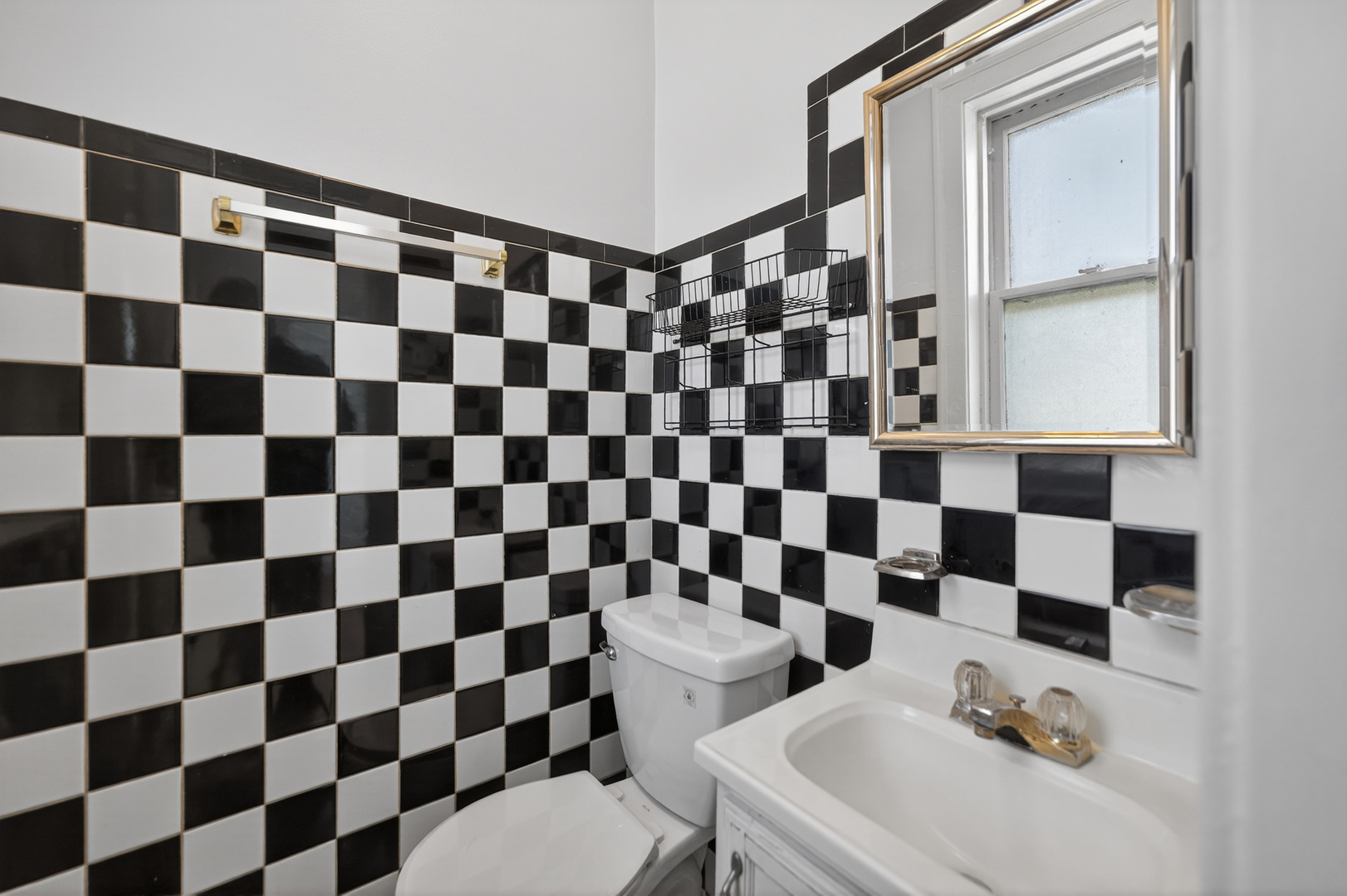 6117 N Washtenaw Avenue, Chicago, IL 60659