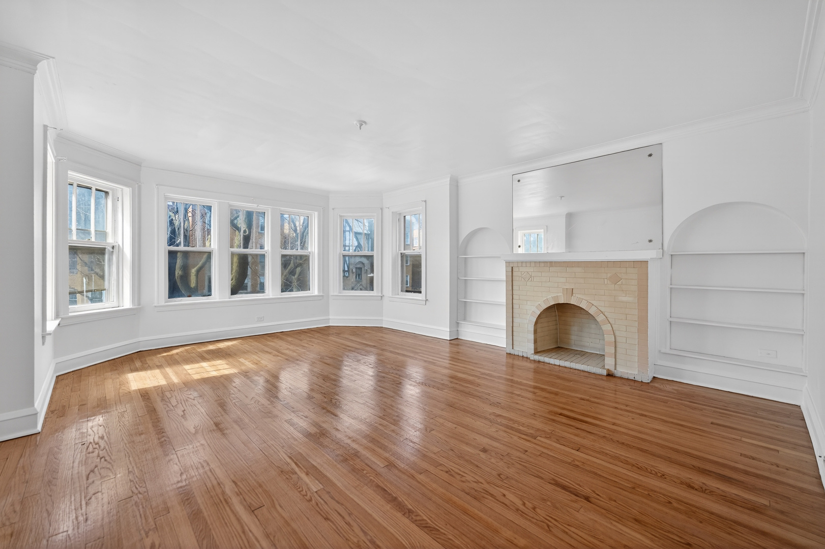 6117 N Washtenaw Avenue, Chicago, IL 60659