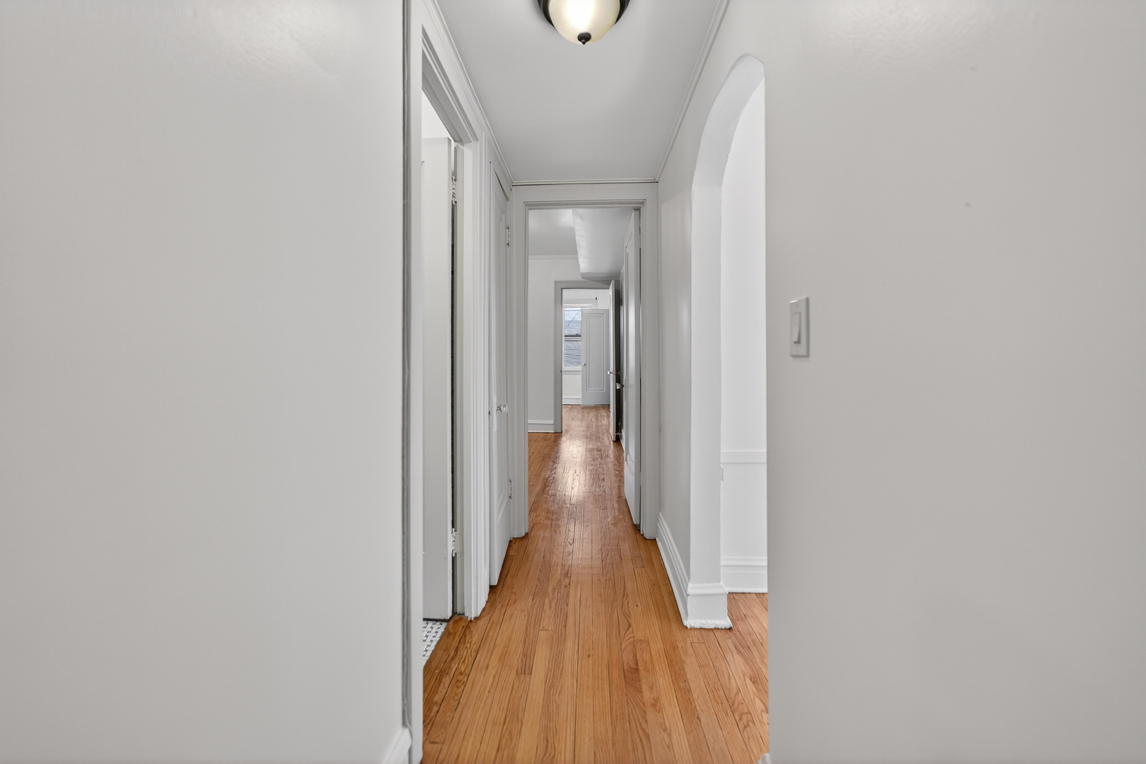 6117 N Washtenaw Avenue, Chicago, IL 60659