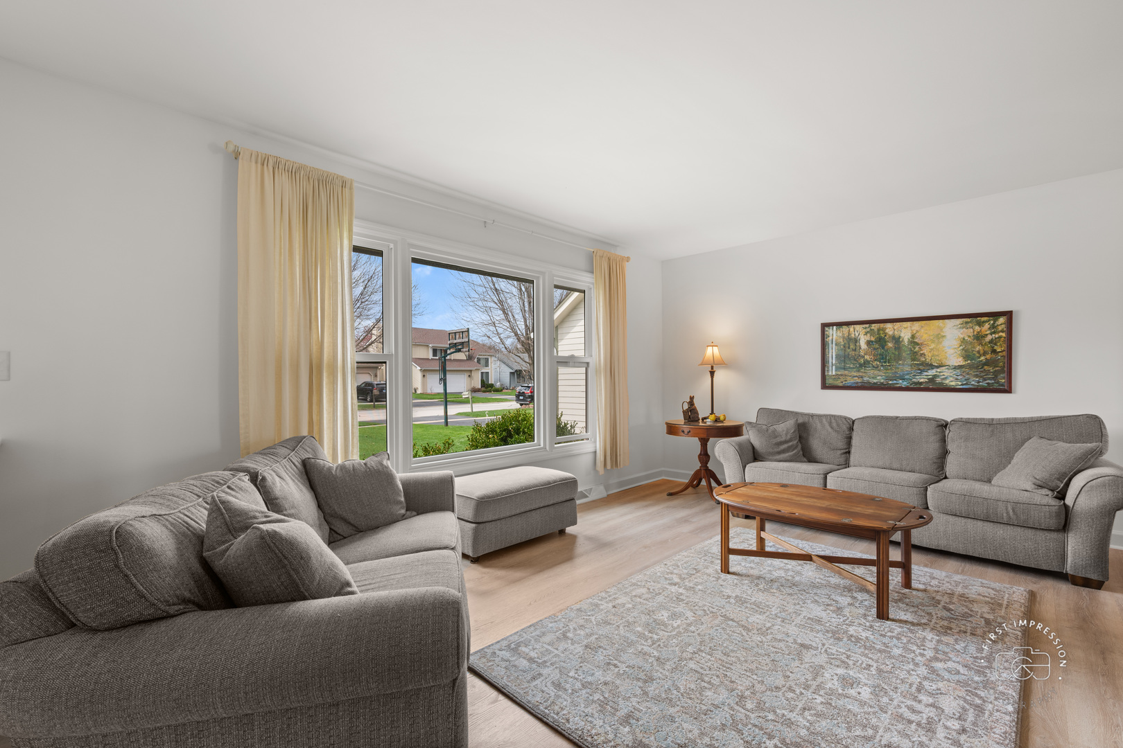 2512 Leach Drive, Naperville, IL 60564