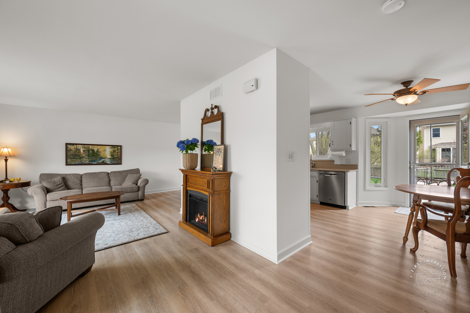 2512 Leach Drive, Naperville, IL 60564