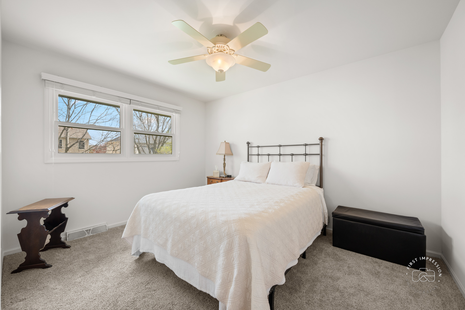 2512 Leach Drive, Naperville, IL 60564