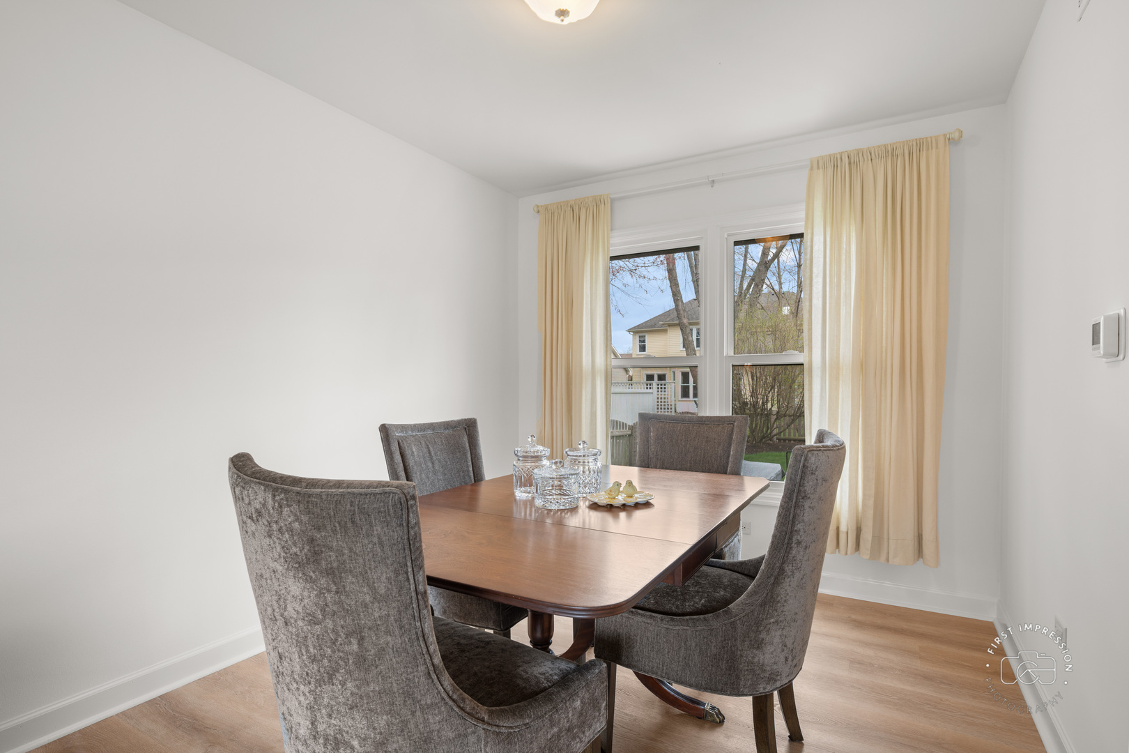 2512 Leach Drive, Naperville, IL 60564