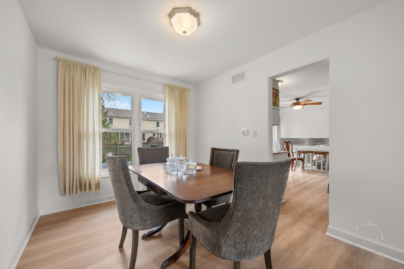 2512 Leach Drive, Naperville, IL 60564