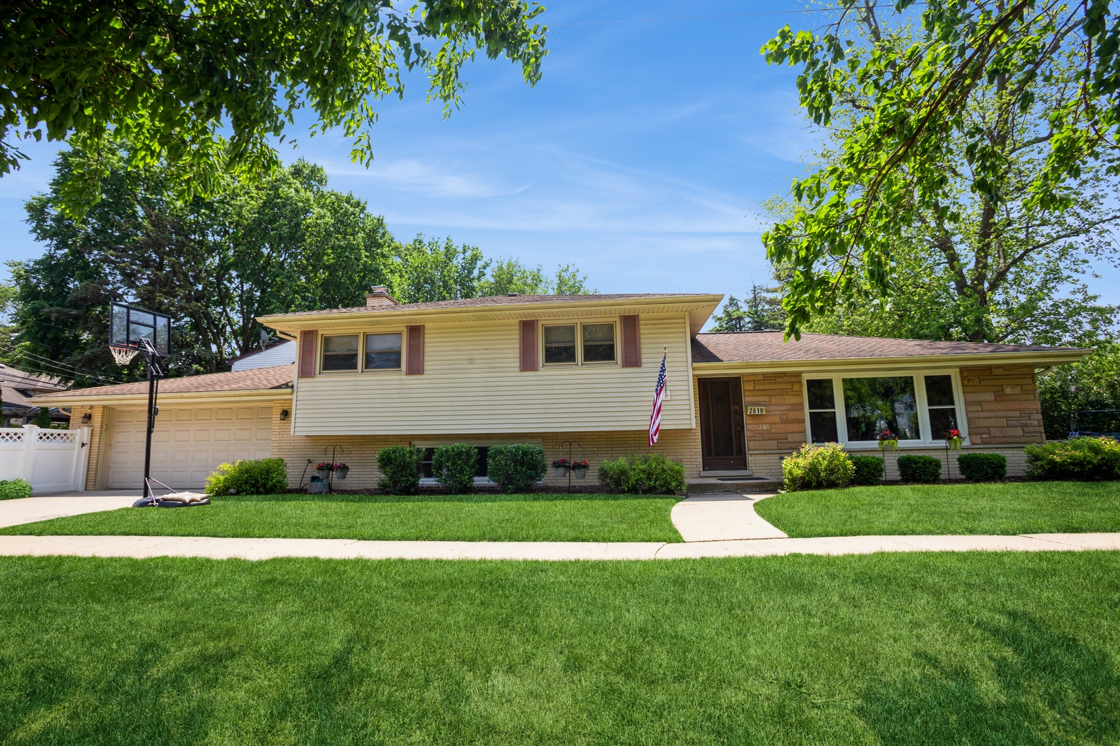 2619 Manor Lane, Park Ridge, IL 60068