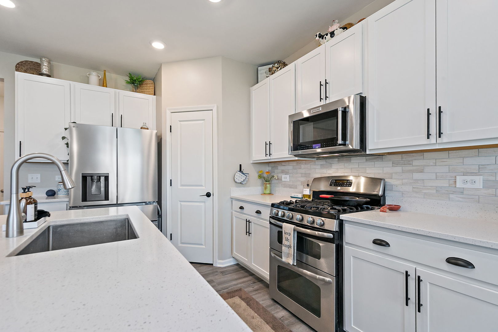 1204 Draper Road, McHenry, IL 60050