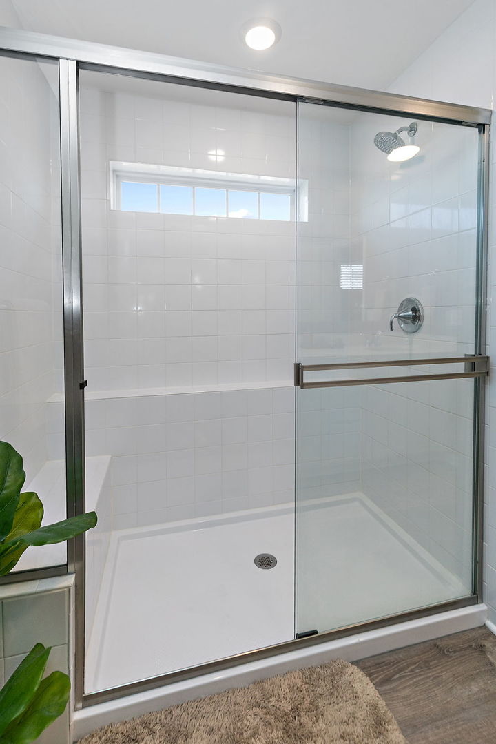 1204 Draper Road, McHenry, IL 60050