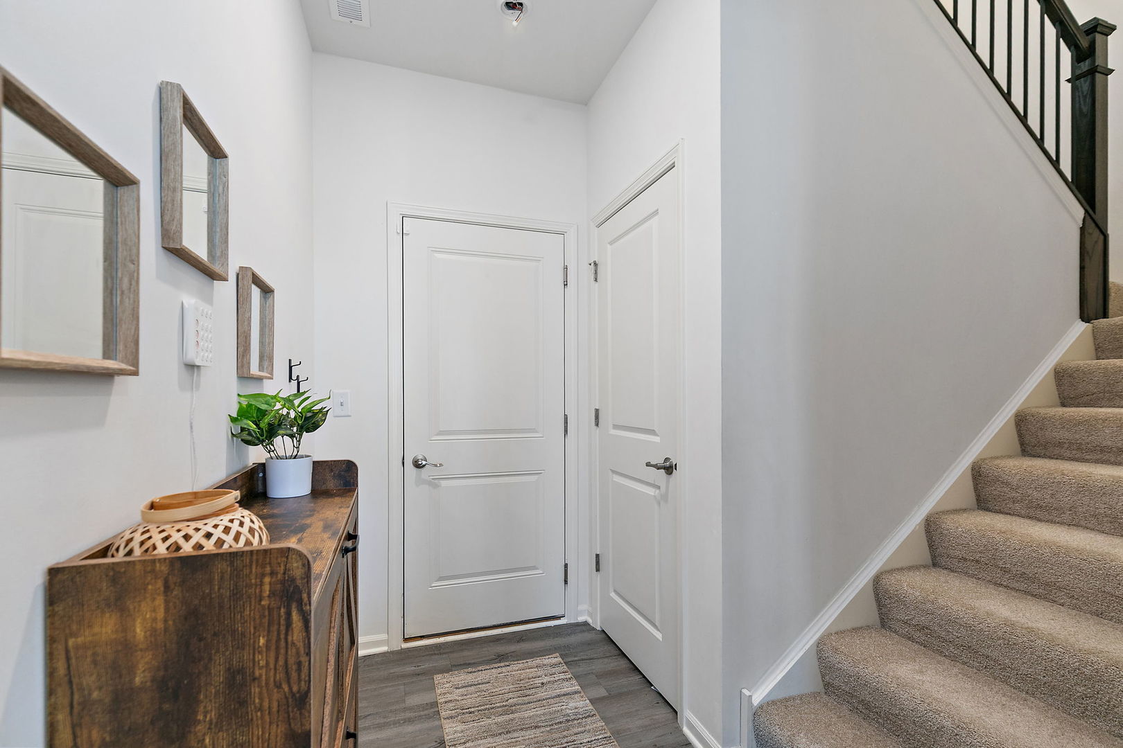 1204 Draper Road, McHenry, IL 60050