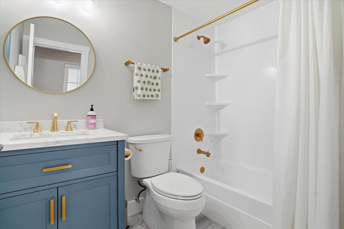 7 Adams Court #A, Streamwood, IL 60107