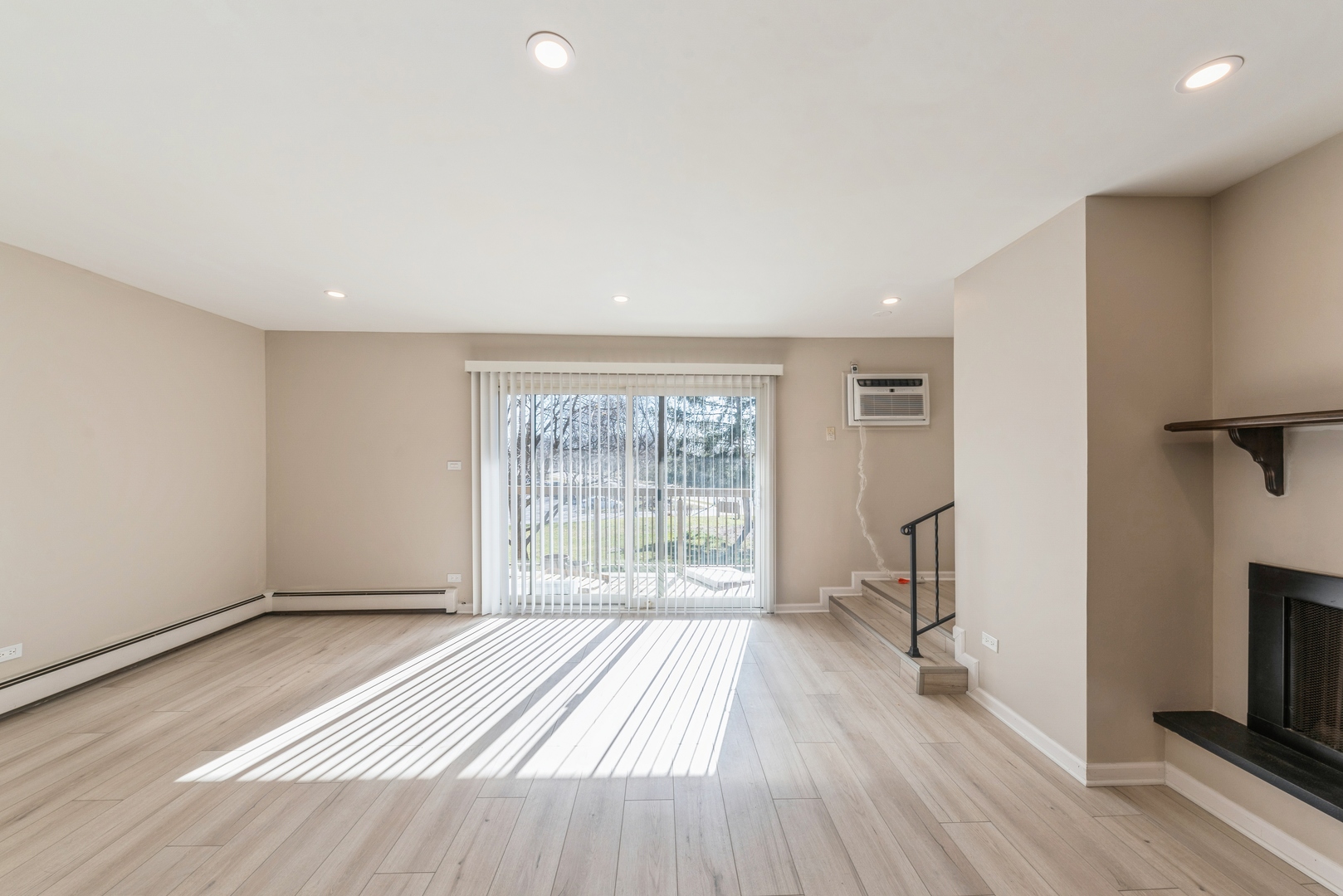 751 S Dwyer Avenue #D, Arlington Heights, IL 60005