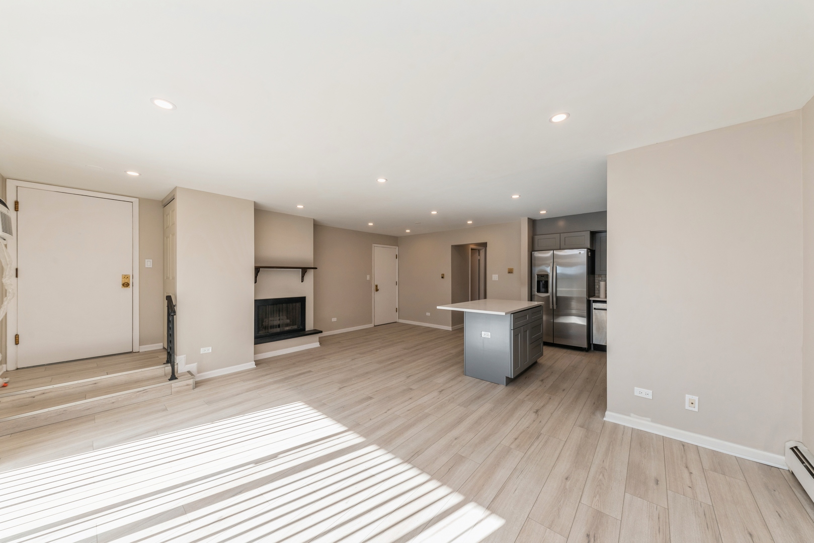 751 S Dwyer Avenue #D, Arlington Heights, IL 60005