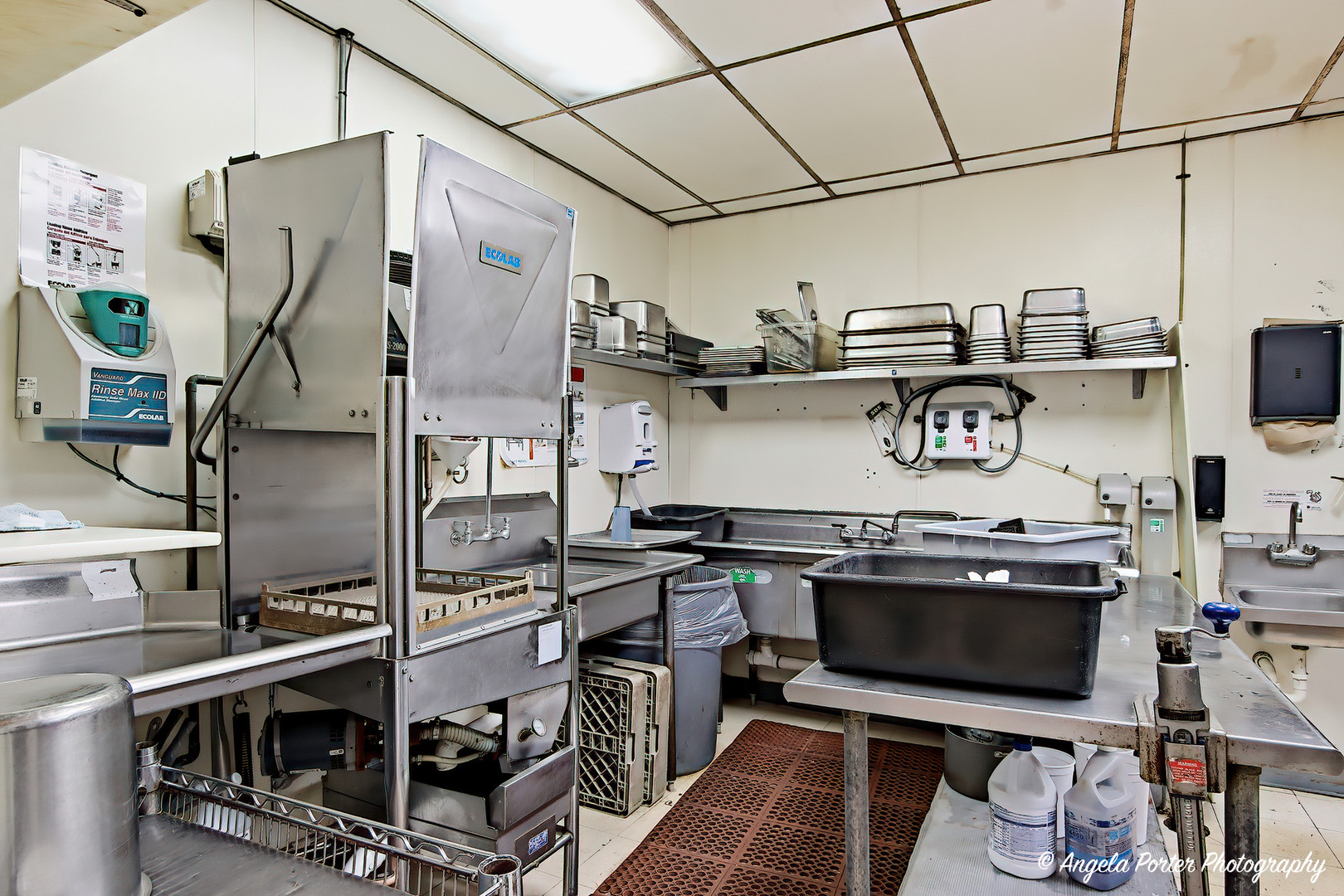 955 E 173 Route, Antioch, IL 60002