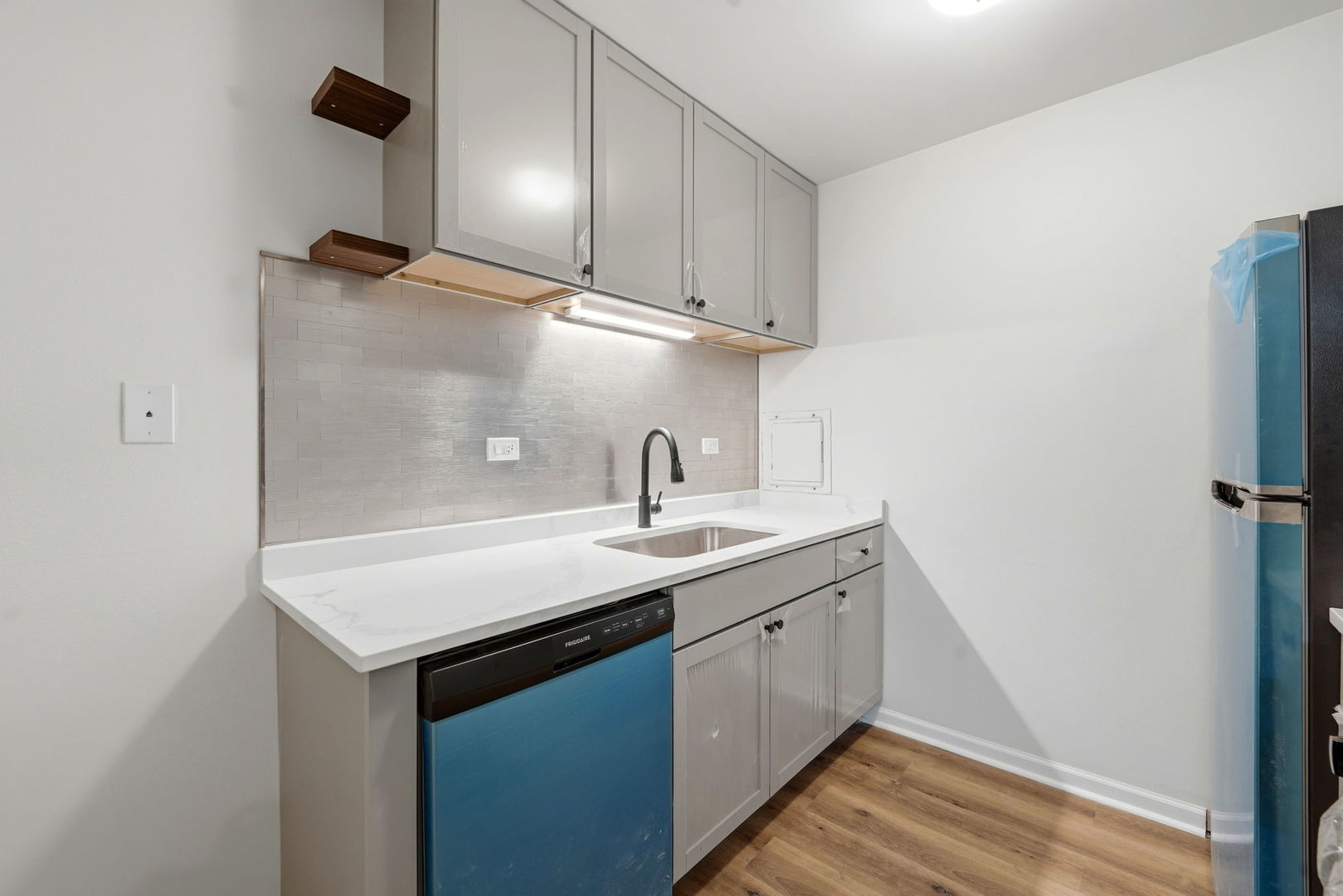 850 E Old Willow Road #108, Prospect Heights, IL 60070