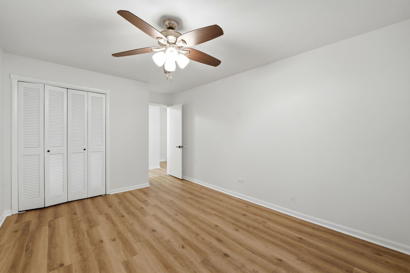 850 E Old Willow Road #108, Prospect Heights, IL 60070