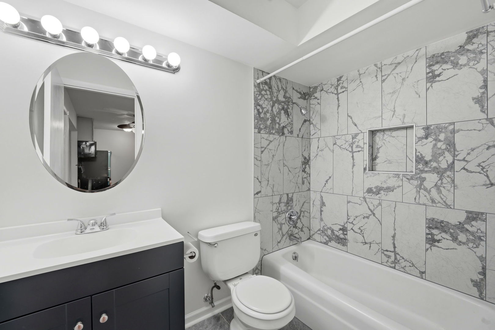 850 E Old Willow Road #108, Prospect Heights, IL 60070