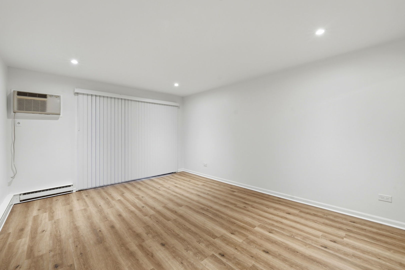 850 E Old Willow Road #108, Prospect Heights, IL 60070