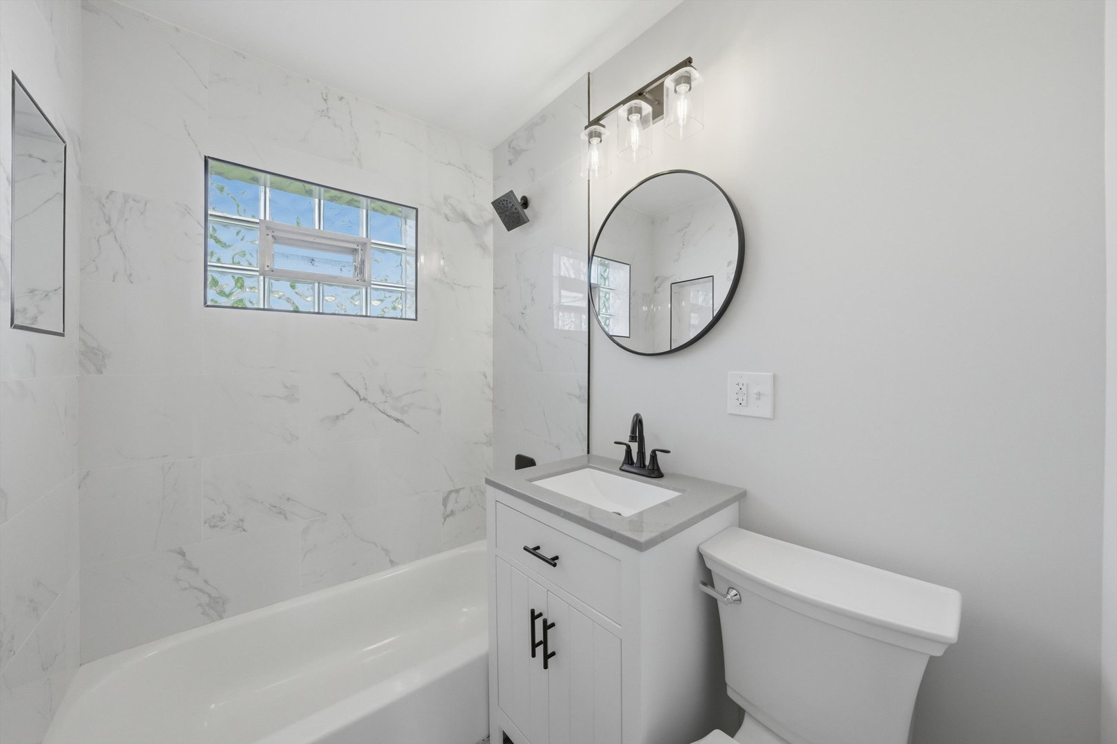 14104 S Clark Street, Riverdale, IL 60827