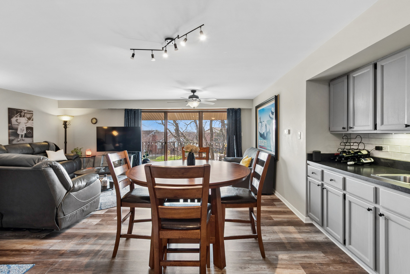 9906 Shady Lane #3SW, Orland Park, IL 60462