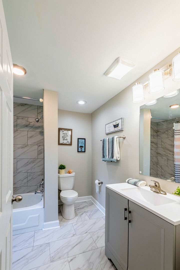 Brookfield, IL 60513