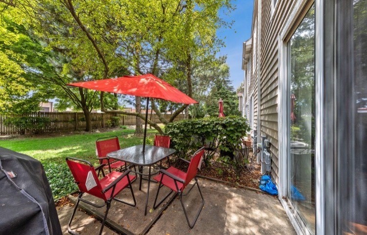 1273 Cranbrook Drive, Schaumburg, IL 60193