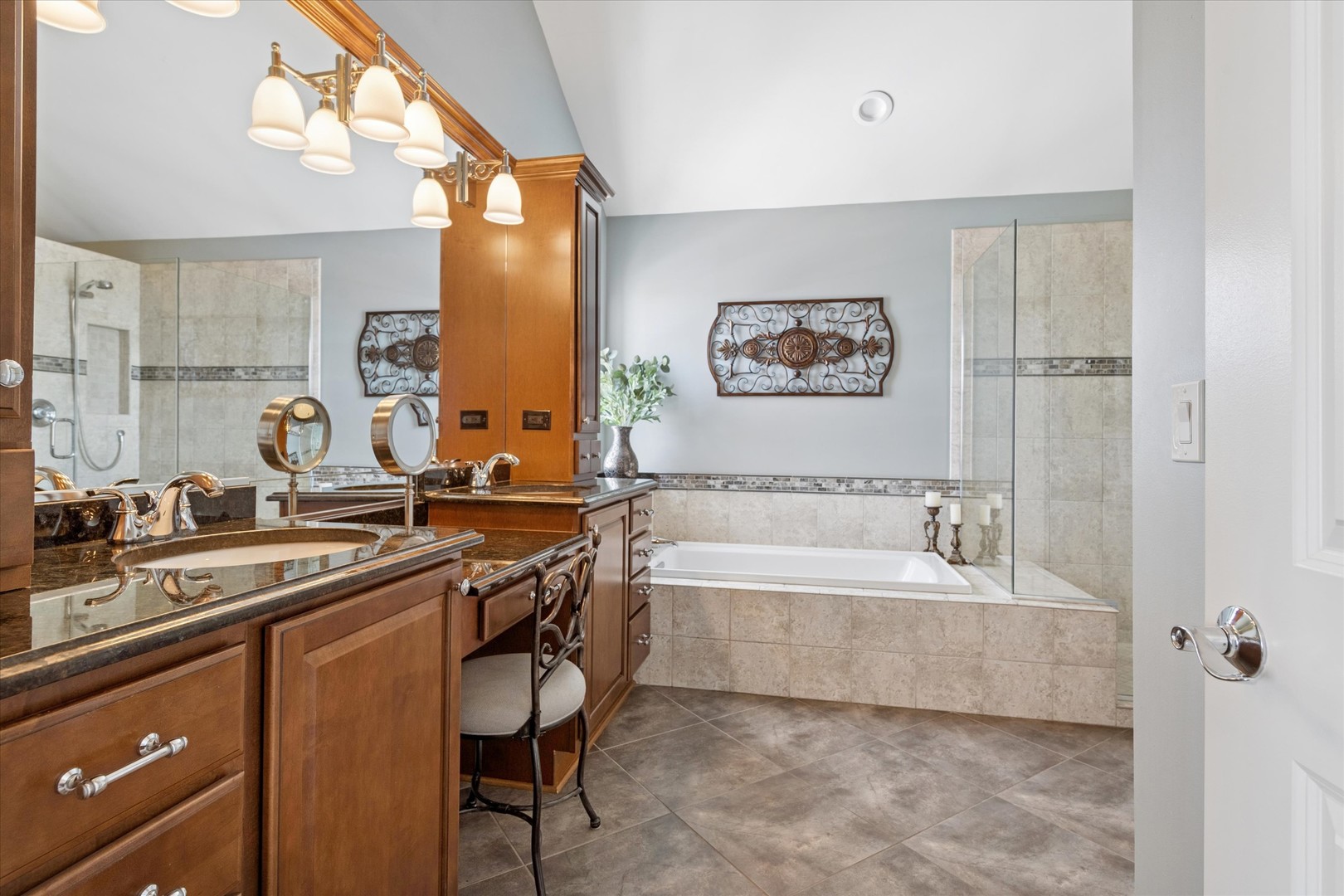 711 Foxmoor Lane, Lake Zurich, IL 60047