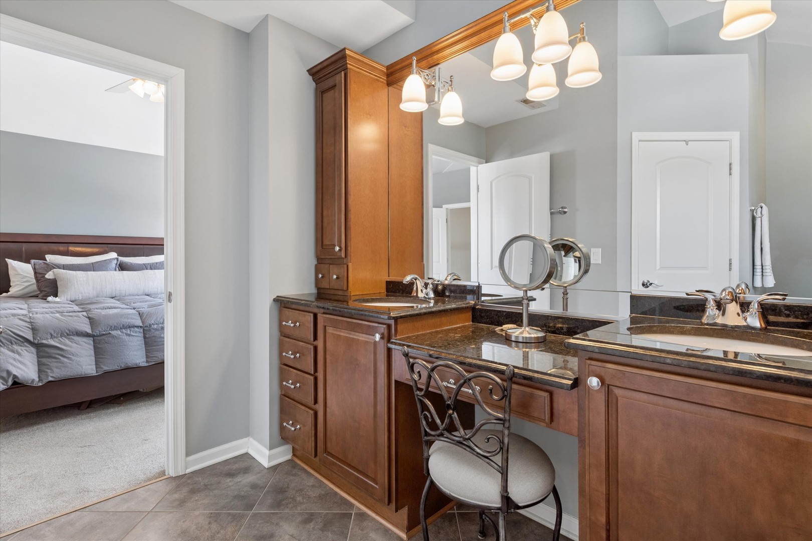 711 Foxmoor Lane, Lake Zurich, IL 60047