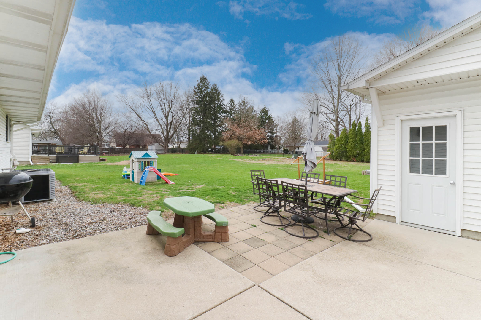 313 S School Street, Minier, IL 61759