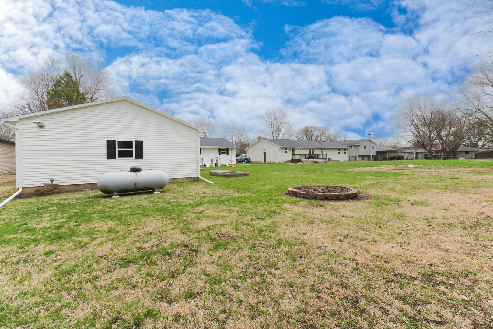 313 S School Street, Minier, IL 61759